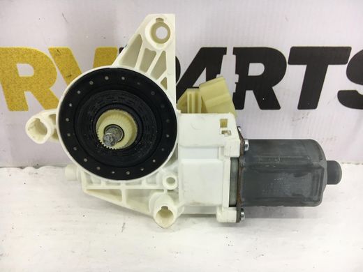 Моторчик склопідйомника передній правий MERCEDES ML 320 W164 2005-2008 A2518200842, A2518200842, A