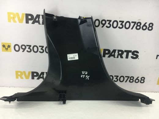 Накладка средней стойки правая внутренняя VOLVO XC60 2017- 31425698, 31425698, A