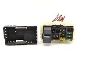 Блок запобіжників VOLVO XC60 2008-2013 (з кришкою №30765337) 30765336, 30765336, A
