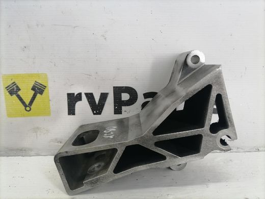 Кронштейн опори двигуна VOLVO XC90 2002-2014 (8684381) 30741576, 30741576, A