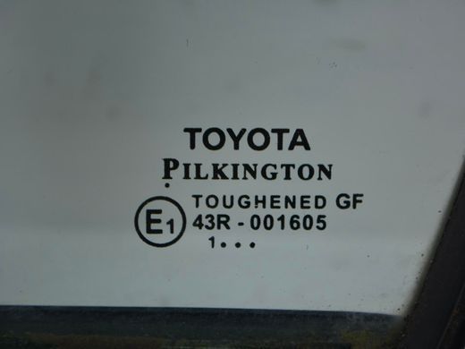 Скло дверей переднє ліве TOYOTA AVENSIS T27 2012-2015 68126-05010, 68126-05010, A