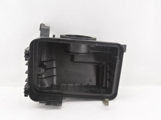 Корпус воздушного фильтра верхний MITSUBISHI OUTLANDER XL 2006-2010 1500A145, 1500A145, B