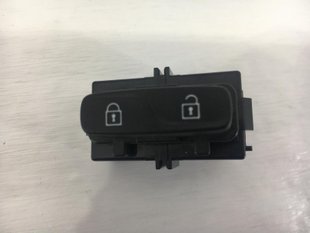 Кнопка открывания двери передняя правая VOLVO XC70 P24 2016-2022 31343100, 31343100, A