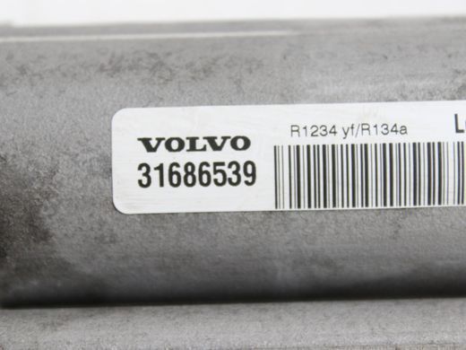 Радіатор кондиціонера VOLVO XC60 2017- (32339858) 31686539, 31686539, B