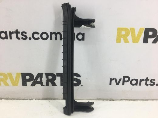 Направляющая стекла двери задняя левая JEEP RENEGADE 2014- 68247329AA, 68247329AA, A