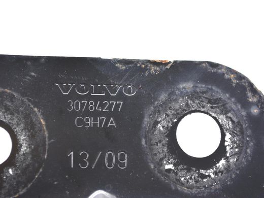 Кронштейн АКПП VOLVO XC60 2008-2013 (30784502) 30784277, 30784277, A