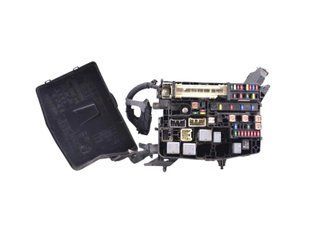 Блок предохранителей TOYOTA AVENSIS T27 2012-2015 (82741-02050) 82111-05Q10, 82111-05Q10, A