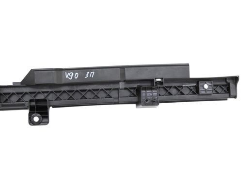 Кронштейн пола багажника правый VOLVO V90 2016-2020 (32205827) 31377750, 31377750, A