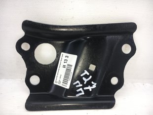 Кронштейн кріплення передньої балки правий TOYOTA AVENSIS T27 2009-2018 52255-02010, 52255-02010, A