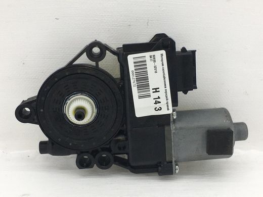 Моторчик стеклоподъемника передний правый HYUNDAI I40 2011-2015 82460-3Z010, 82460-3Z010, A