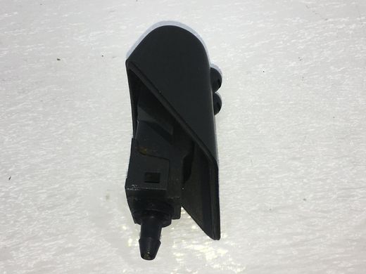 Форсунка омивача лобового скла права NISSAN NAVARA D40 2005-2014 28932EB300, 28932EB300, A