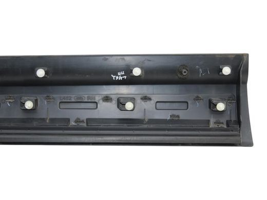 Накладка дверей нижня передня права зовнішня LAND ROVER DISCOVERY L462 2017-2020 (HY3221064AD) LR082942, LR082942, A
