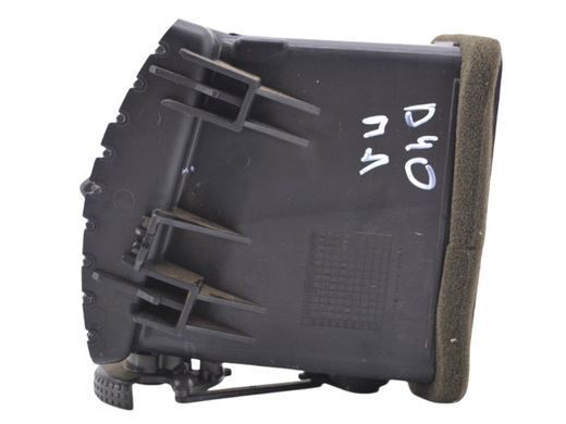 Дефлектор воздушный передний левый NISSAN NAVARA D40 2005-2010 68761EB31C, 68761EB31C, A