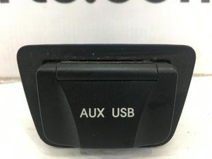 Роз'єм USB/AUX HYUNDAI SANTA FE CM 2006-2009 96121-2W000, 96121-2W000, A