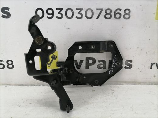 Кронштейн топливного фильтра TOYOTA AVENSIS T27 2009-2018 239210R010, 239210R010, A