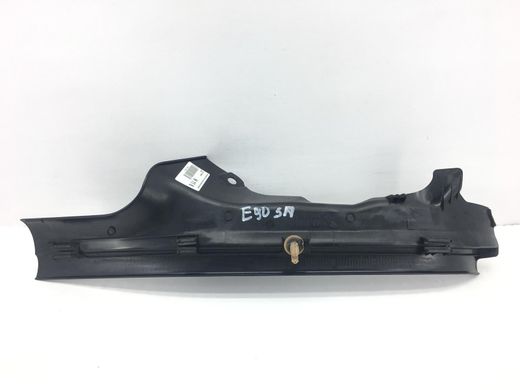 Накладка порога задня права внутрішня BMW 320 E90 2005-2008 51437066992, 51437066992, B