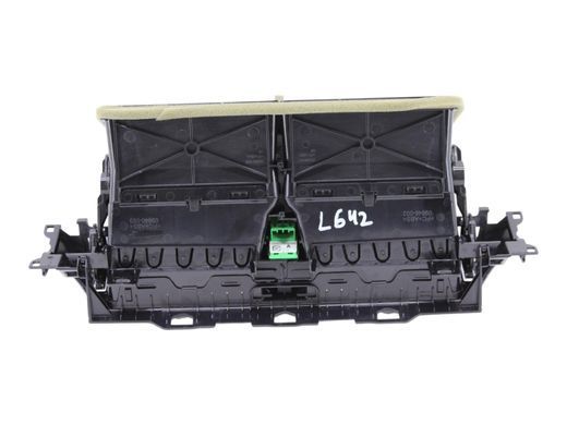 Дефлектор воздушный передний внутренний LAND ROVER DISCOVERY L462 2017-2020 (в зборі з HY3211K656AA) LR106184, LR106184, A