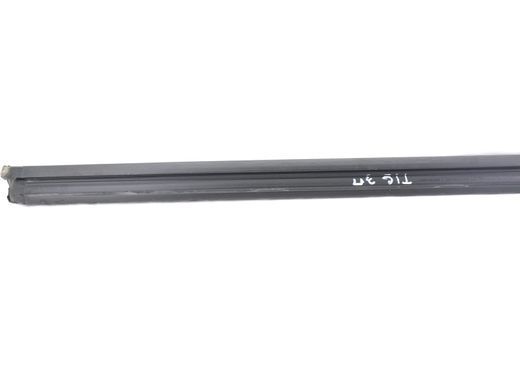 Уплотнитель боковых стекол нижний задний правый внутренний VOLKSWAGEN TIGUAN 2007-2011 5N0839480A, 5N0839480A, A