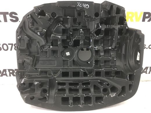 Крышка двигателя VOLVO XC40 2017- 32138305, 32138305, A