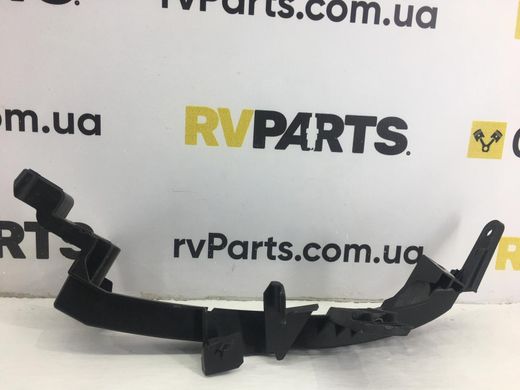 Кронштейн бампера передний правый SUBARU FORESTER S14 2018- 57707SJ000, 57707SJ000, A