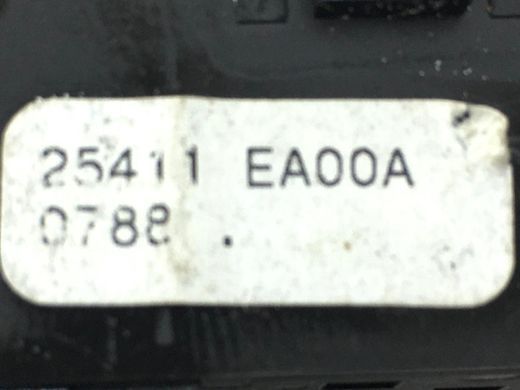Кнопка включення мотора склопідіймача задня ліва права NISSAN NAVARA D40 2005-2010 25411EA00A, 25411EA00A, A