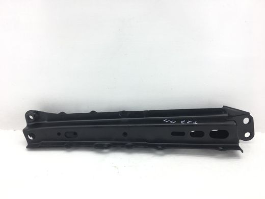 Кронштейн передний правый TOYOTA AVENSIS T27 2009-2018 (підрамника) 51107-05020, 51107-05020, A