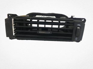 Дефлектор повітряний передній правий VOLVO XC70 P24 2016-2022 30643314, 30643314, A