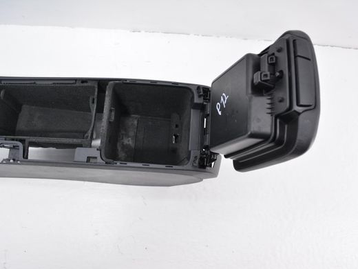 Подлокотник VOLVO V50 P12 2010-2012 (39804570) 39816546, 39816546, A