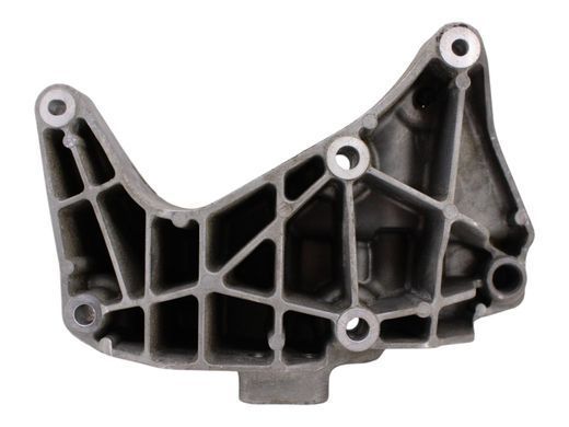Кронштейн генератора VOLVO XC60 2017- 31670108, 31670108, A