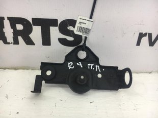 Кронштейн радіатора верхній правий TOYOTA RAV4 CA30W 2005-2010 1653426020, 1653426020, A