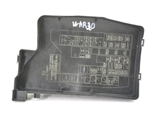 Блок запобіжників TOYOTA VERSO WAR20 2012-2018 (в зборі з кришкою 82662-0F130) 82741-0F030, 82741-0F030, A