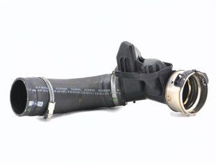Патрубок інтеркулера правий VOLVO XC60 2017- 32325480, 32325480, A