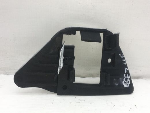 Накладка петли крышки багажника правая LAND ROVER FREELANDER 2 L359 2010-2012 (6H5244248) LR003693, LR003693, A