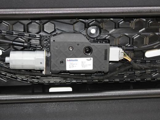 Рамка люка LAND ROVER DISCOVERY L462 2017-2020 LR082917, LR082917, A