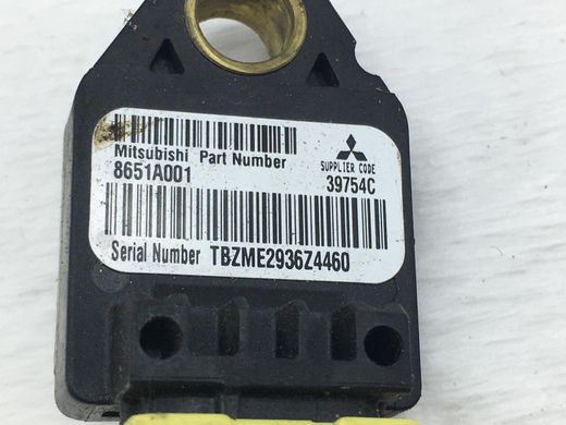 Датчик удара MITSUBISHI OUTLANDER XL 2006-2012 (з фішкою, №TBZME2936Z4460) 8651A001, 8651A001, A