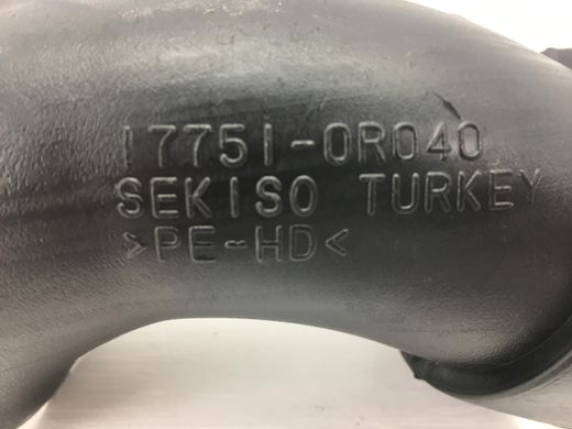 Патрубок воздушного фильтра TOYOTA AVENSIS T27 2009-2018 17751-0R040, 17751-0R040, A