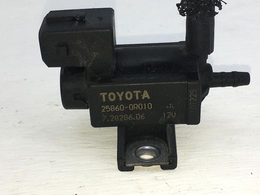 Клапан вакуумный TOYOTA AVENSIS T27 2009-2018 25860-0R010, 25860-0R010, A