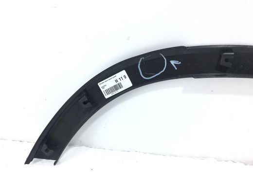 Молдинг крила задній правий CHEVROLET TRAX U200 2013-2016 95298242, 95298242, B