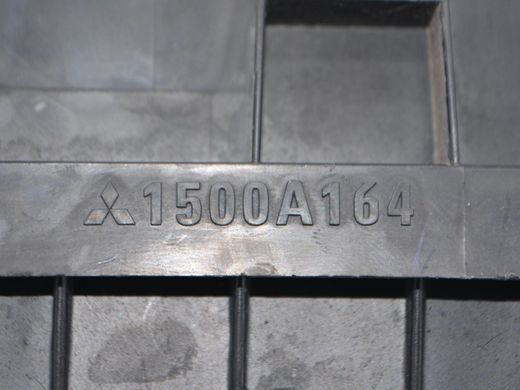 Корпус воздушного фильтра CITROEN C-CROSSER 2007-2013 (в зборі з 1427L8) 1427N1, 1427N1, B