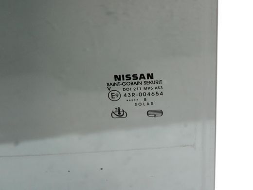 Стекло двери заднее левое NISSAN NAVARA D40 2005-2010 82301EB320, 82301EB320, A