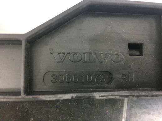 Кронштейн замка дверей передній правий VOLVO XC70 P24 2016-2022 30661073, 30661073, A