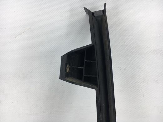 Направляющая стекла двери передняя левая CHEVROLET TRAX U200 2013-2016 95374833, 95374833, A