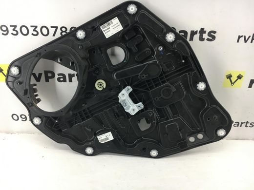 Стеклоподъемник задний правый JEEP RENEGADE 2014- 68268738AA, 68268738AA, A