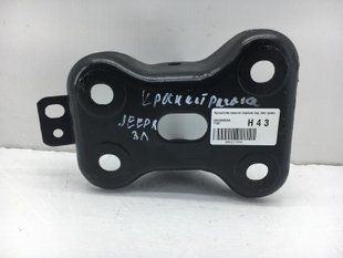 Кронштейн важеля підвіски задній лівий правий JEEP RENEGADE 2018- 68246683AA, 68246683AA, A